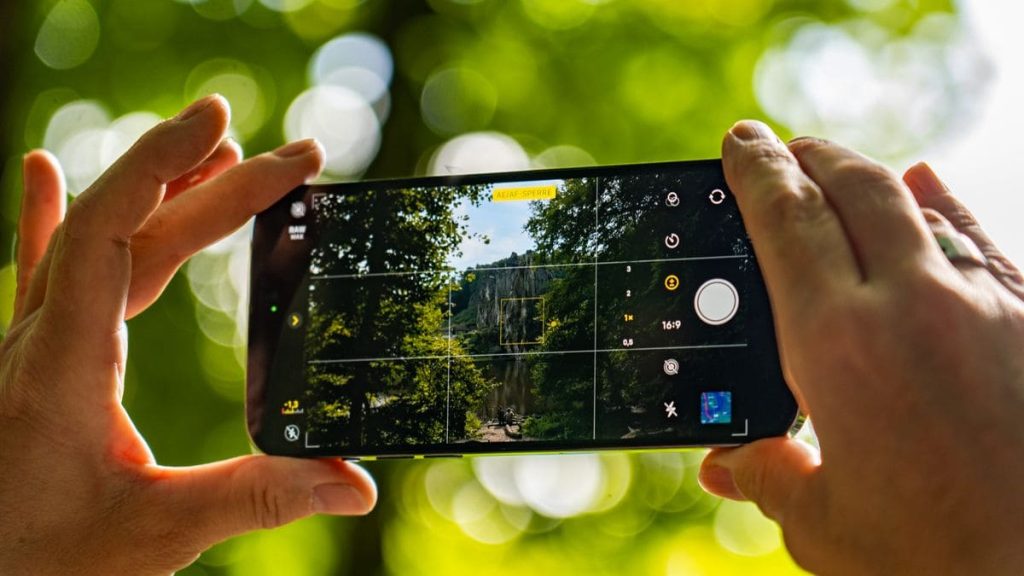 how to rotate a photo on iphone