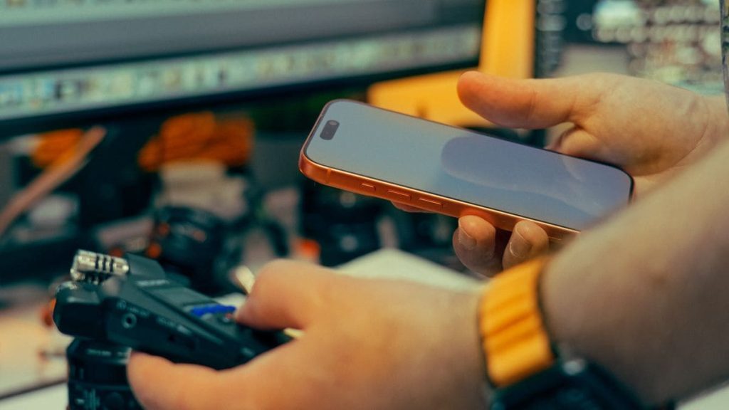 how to screen record on iphone