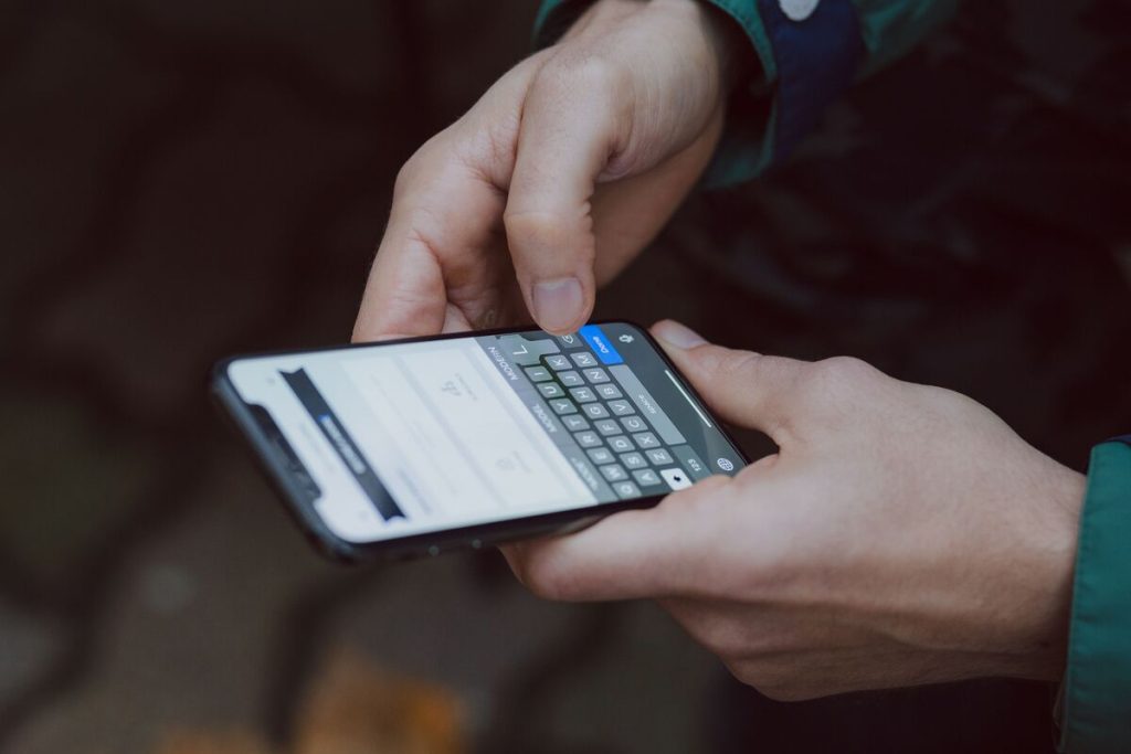 how-to-share-my-wifi-password-on-iphone