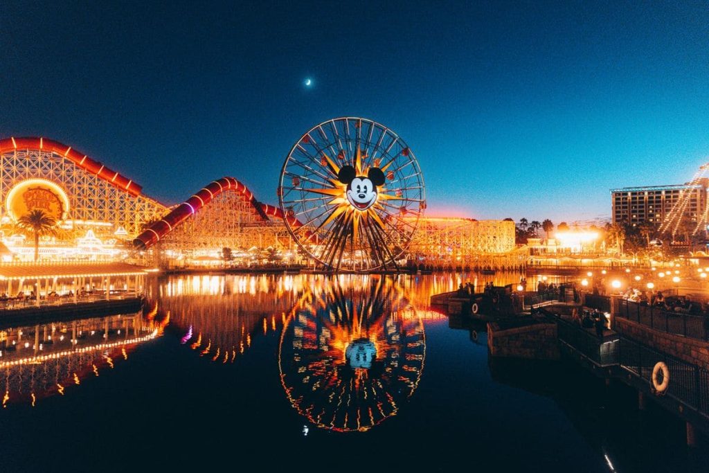 when does halloween start at disneyland