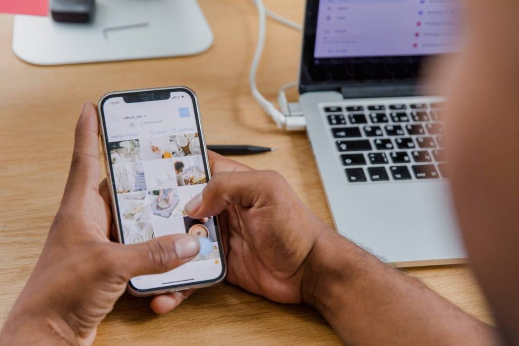 how-to-delete-all-photos-from-iphone