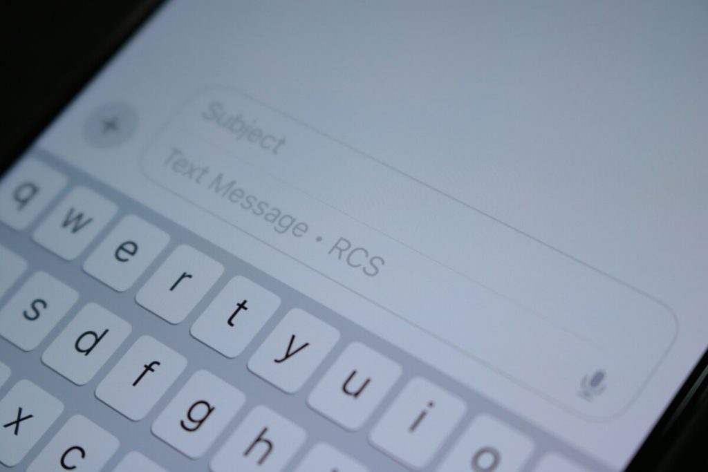 how-to-delete-your-voicemail-greeting-on-iphone