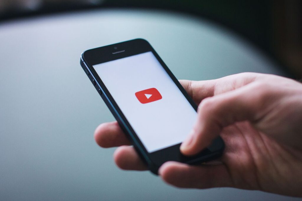 how-to-download-youtube-videos-on-iphone-for-free