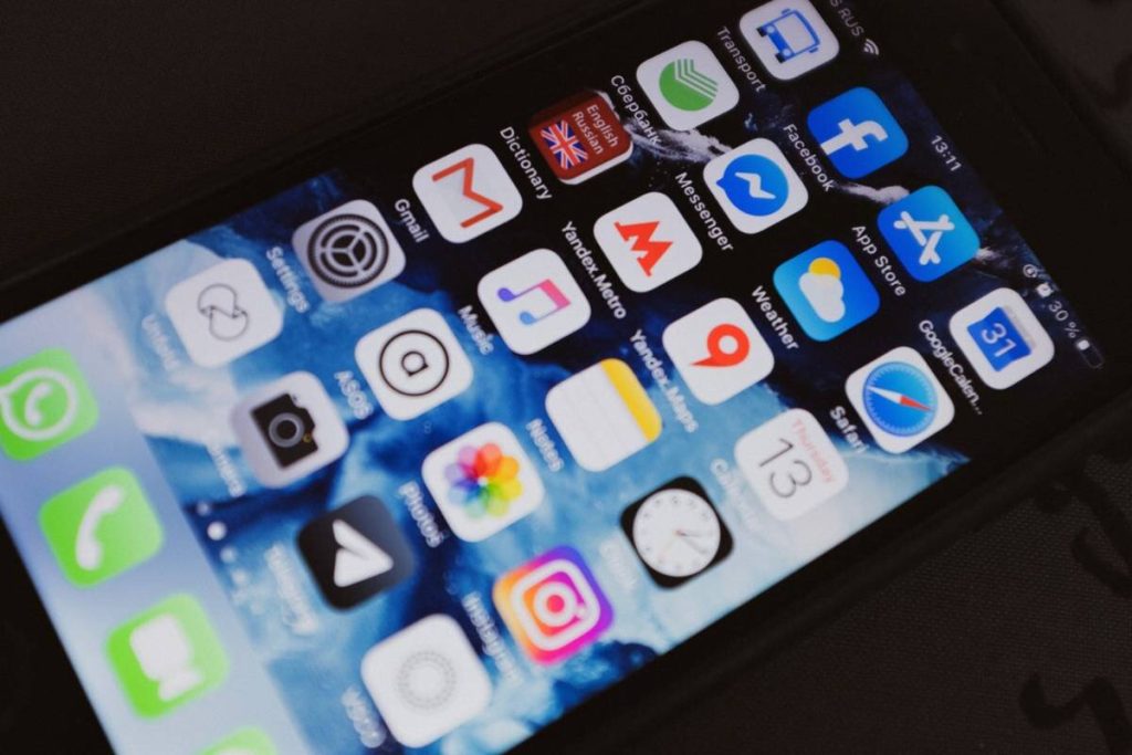 how-to-find-deleted-contacts-on-iphone