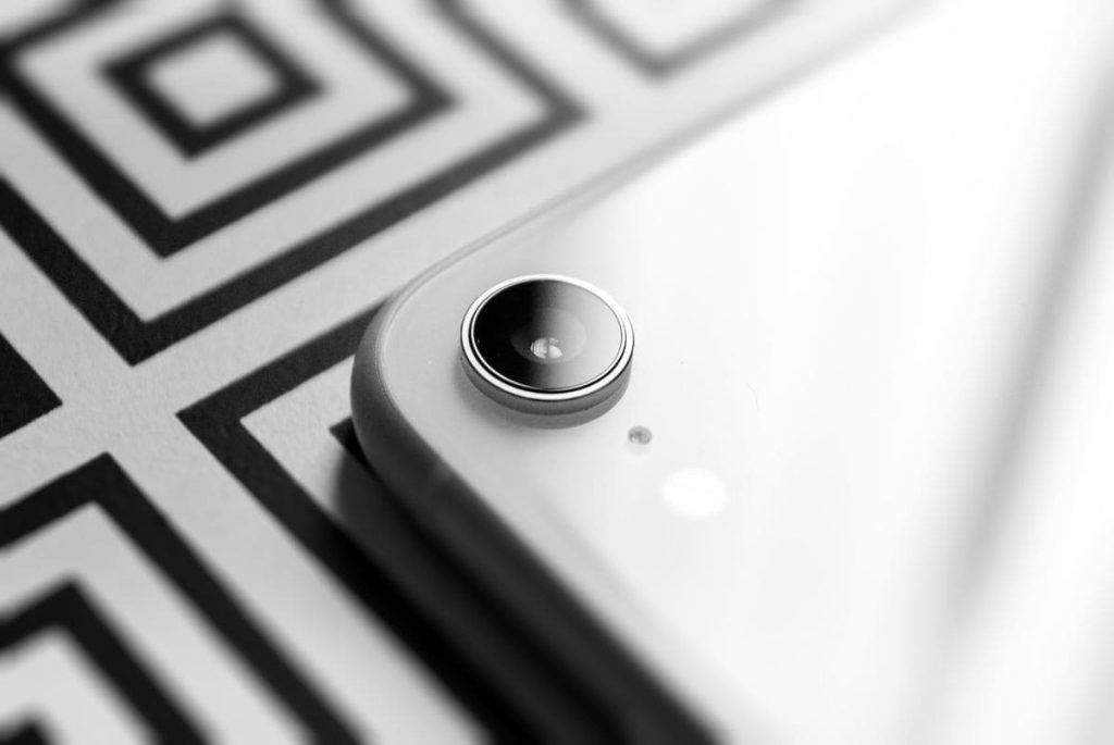 how to invert camera on iphone