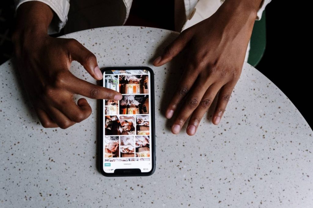 how-to-invert-photo-on-iphone