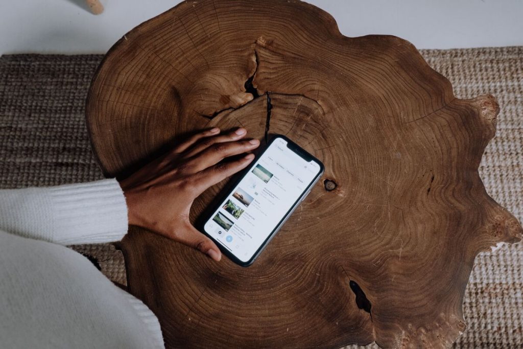 how-to-loop-a-video-on-iphone-without-an-app