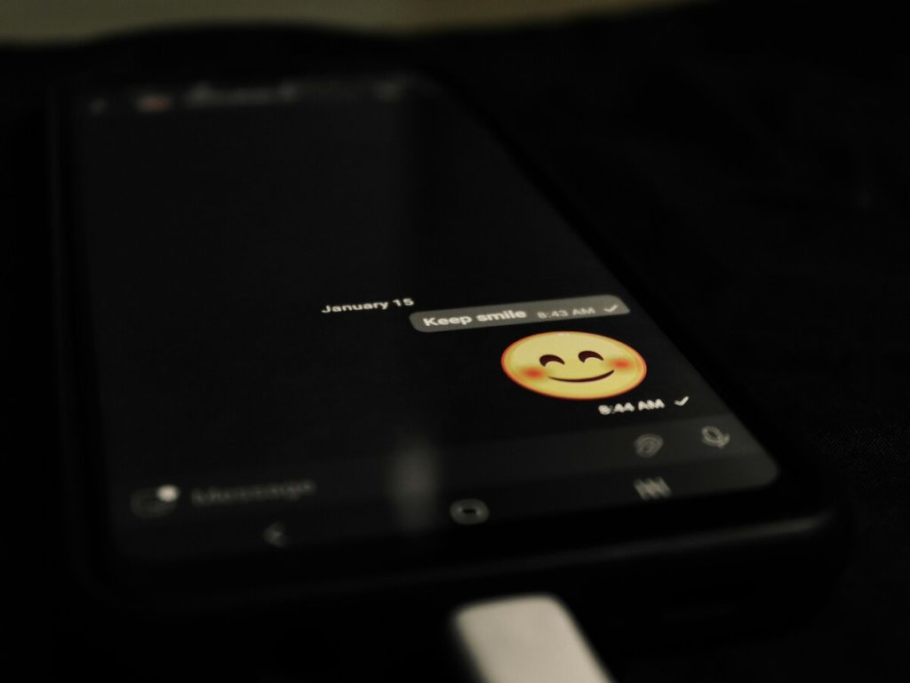 how-to-save-a-live-sticker-on-iphone