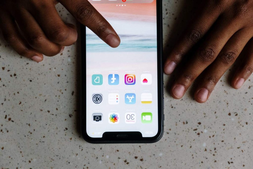 how to split screen on iphone
