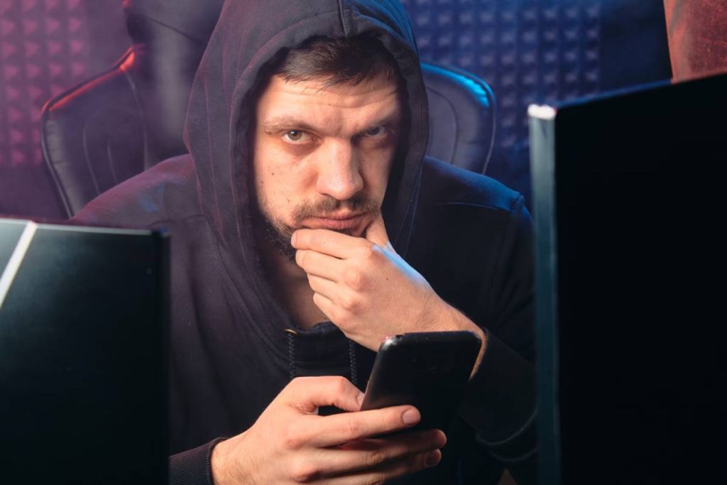 how-to-tell-if-your-iphone-is-hacked