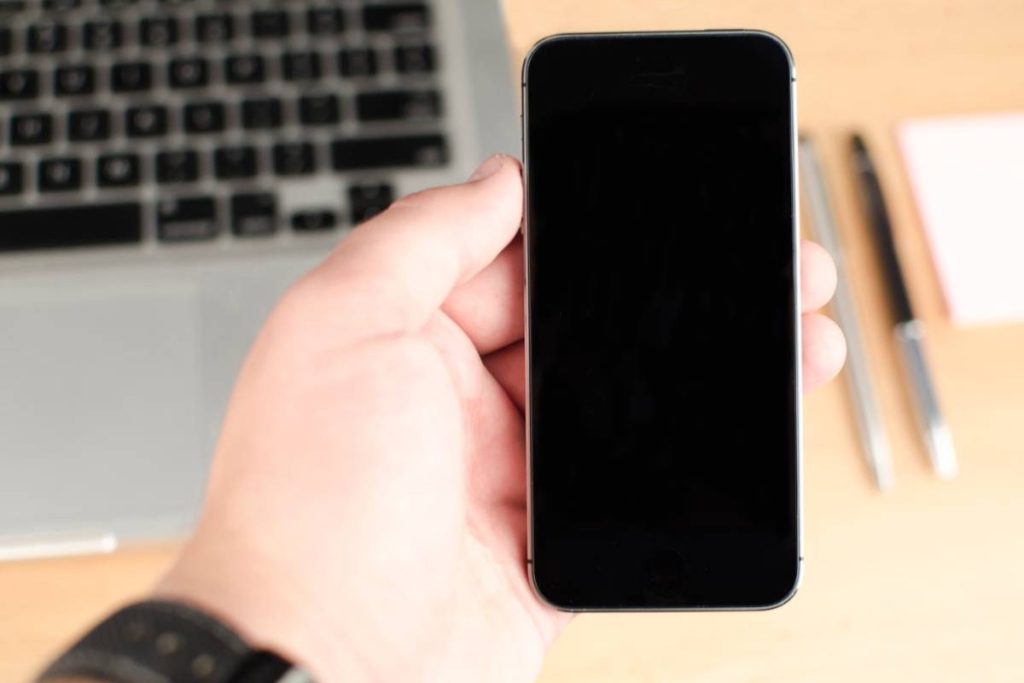 how-to-turn-off-iphone-17