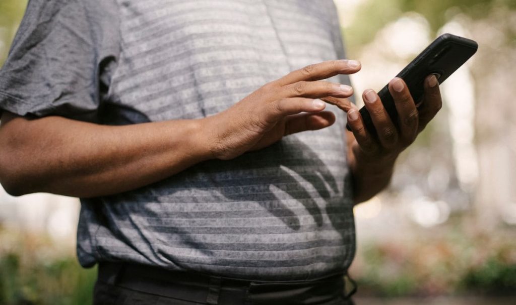 how to turn off location without notifying